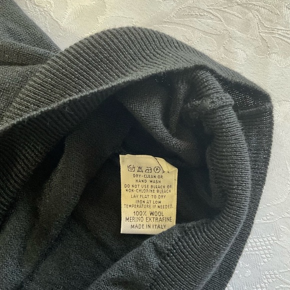 Giorgiolini Italian Extra Fine Merino Wool V-Neck Sweater Black Mens Large - Picture 4 of 7